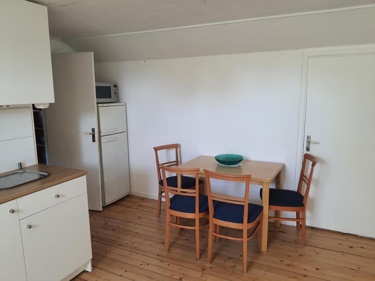 Liten Laegenhet 2 + 2 Pers Fagelfors Экстерьер фото